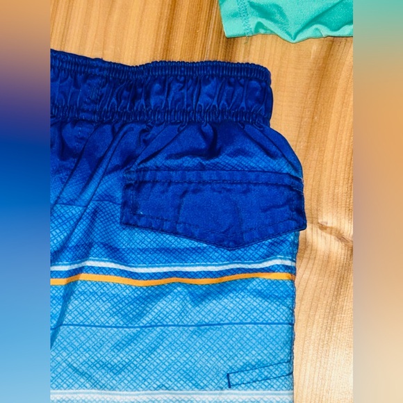 UV SKINZ Toddler Boy Swim Set w/ Hat size 5 & Extra pair of Zero X Sz 5/6 Trunks - Picture 13 of 14